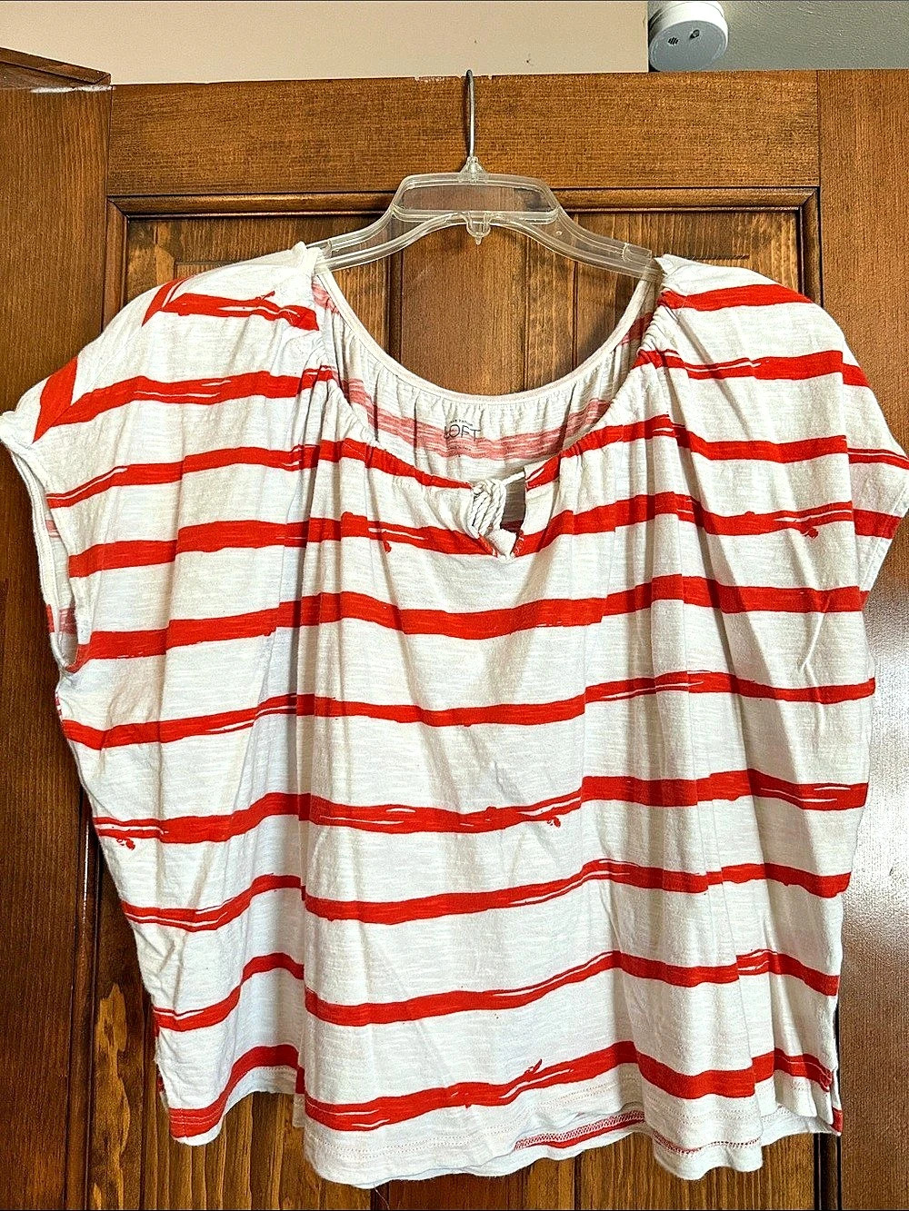 Ann Taylor LOFT Striped Short Sleeve Top in Red & White Size Large